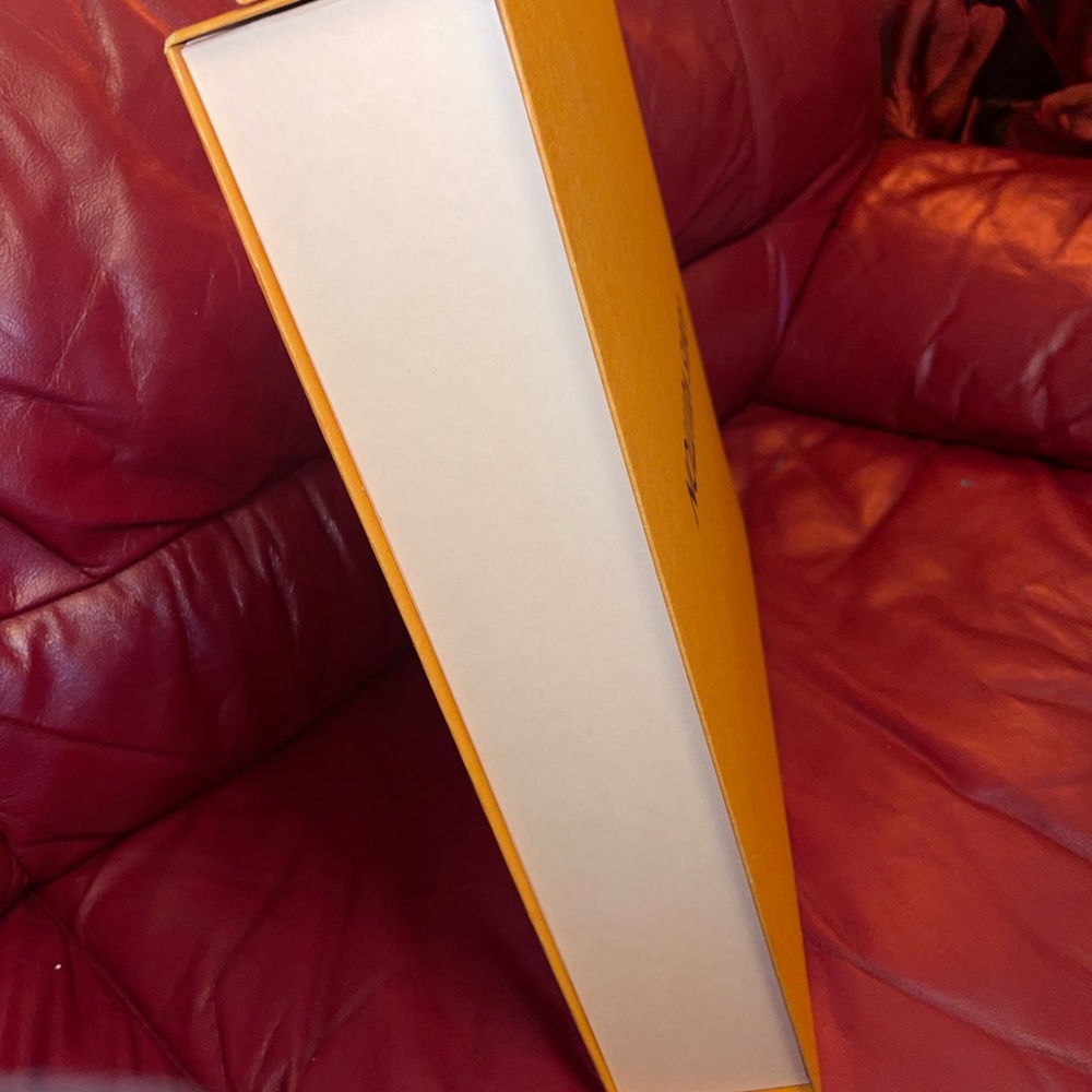 Large Empty Box - image 6